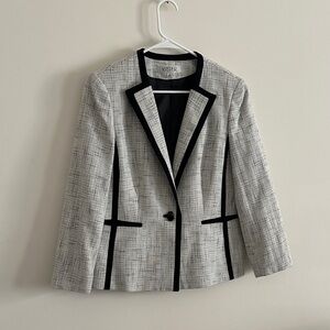 Kasper Black-Trim Jacket - size 10